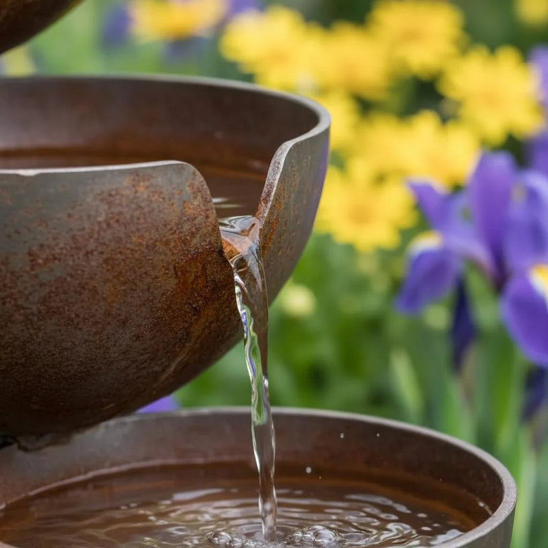 Bring Life Back To Your Garden – Rain Catcher Bird Bath 🌿🐦 detail view